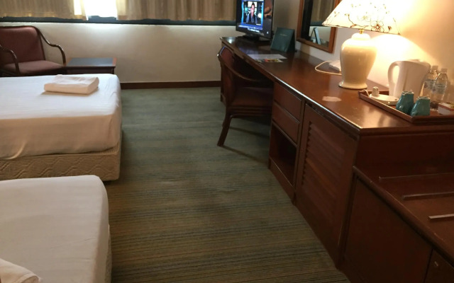 Park Avenue Hotel