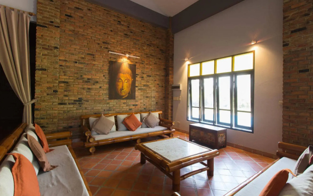 Baan Oriental Villa