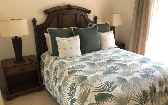 Los Sueños Condo