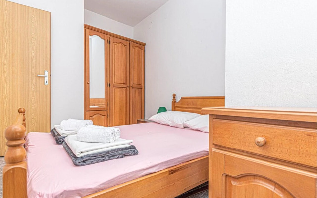 Stunning Apartment in Vodice With Wifi and 1 Bedrooms