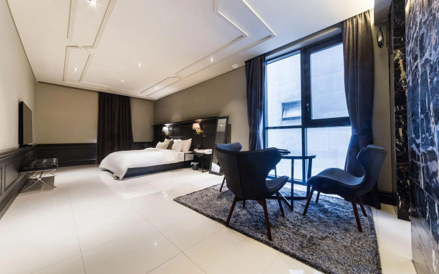 Hotel VOW