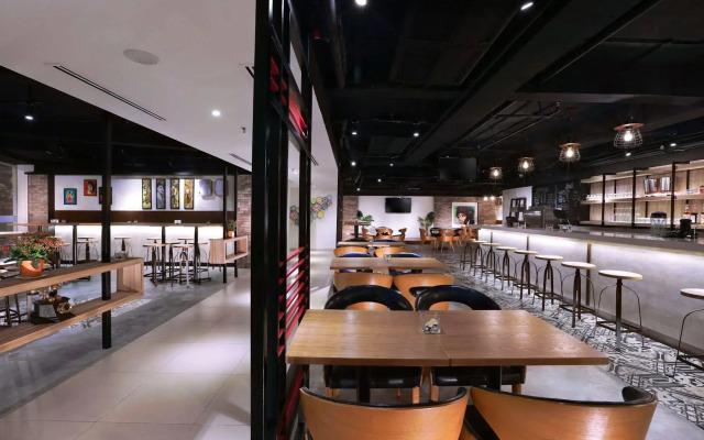 Restaurant · George Town — photo 27