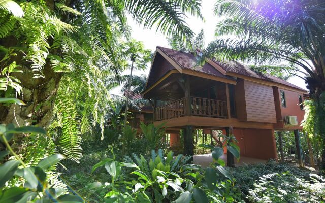 Отель Baan Suan Farmstay Ланта вид на фасад