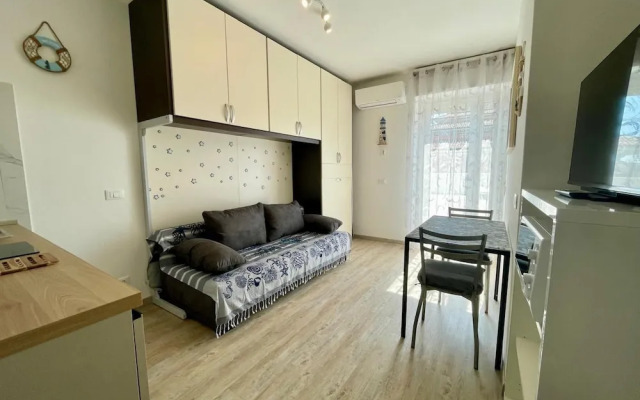 Bright Studio With Terrace