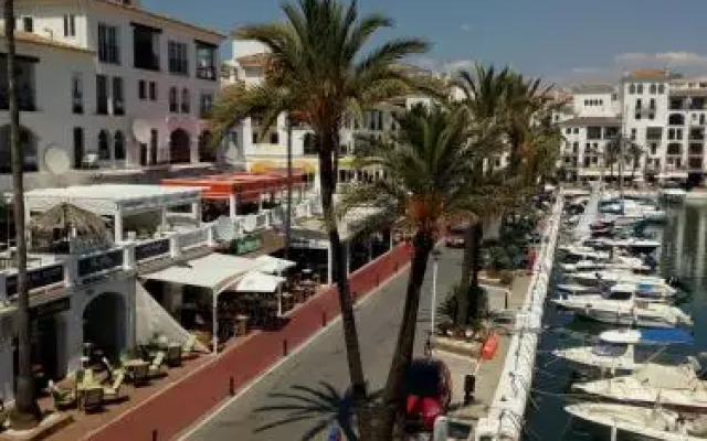 Marina Real 2252
