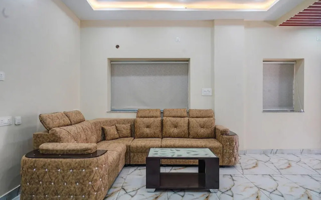 Fabhotel Perams Grand Inn
