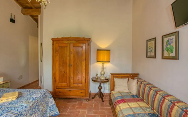 Holiday Home in Assisi With Heated Pool