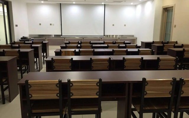 IU Hotels·Shijiazhuang Development Zone Provincial Fourth Hospital