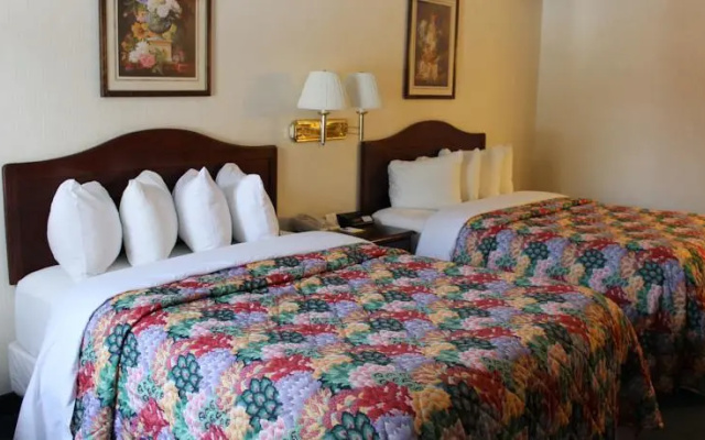 Days Inn Grayling