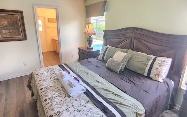 4-Bedroom Villa in Kissimmee Rocco's Retreat