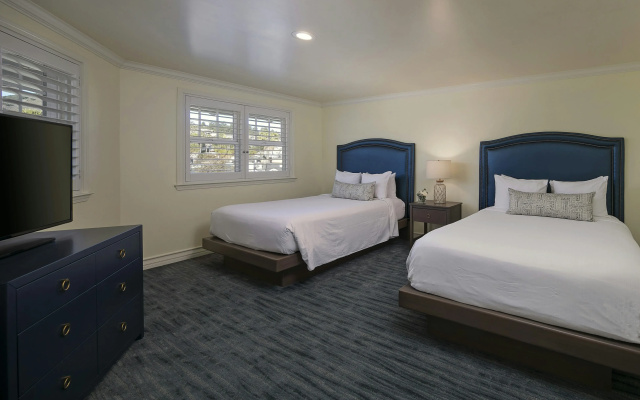 Avila Lighthouse Suites
