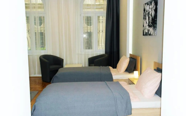 Unique Town Apartment. Clear Comfort.