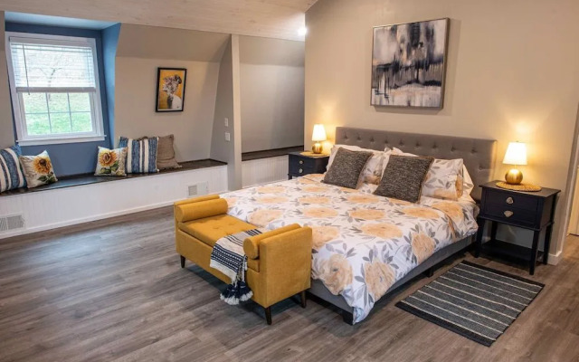 Moonshadow Bed and Breakfast
