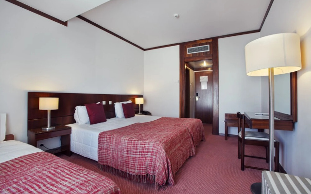 Hotel Lux Mundi