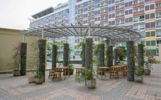 Modern 1BR at Margonda Residence 1 Apartment By Travelio