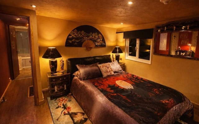 Oriental Suite