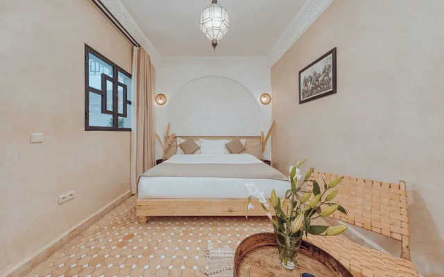 Riad Valentine