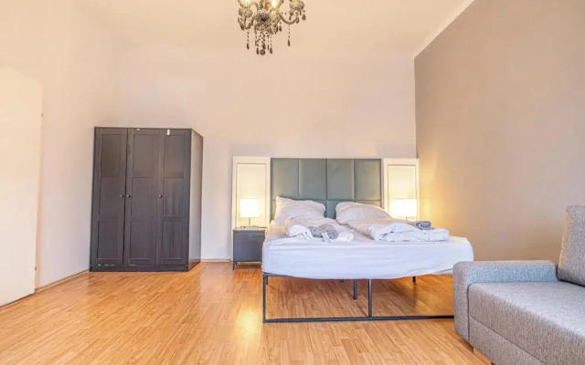 Cozy Apartment with Prater Access