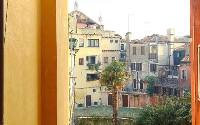 CA’ SAMUELE Authentic Venetian Apartment