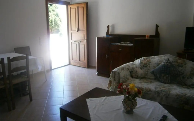 Moraki Apartment