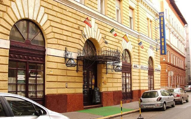 City Hotel Unio Будапешт вид на фасад