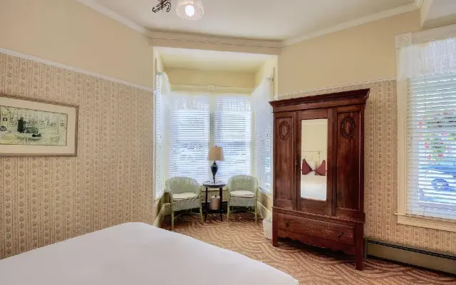 Centrella Hotel, A Kirkwood Collection Hotel
