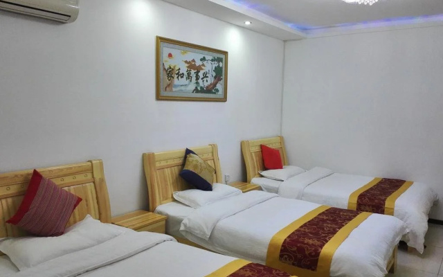 Yichang Donghui Inn