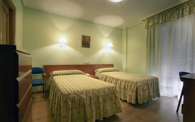 Hostal Adela
