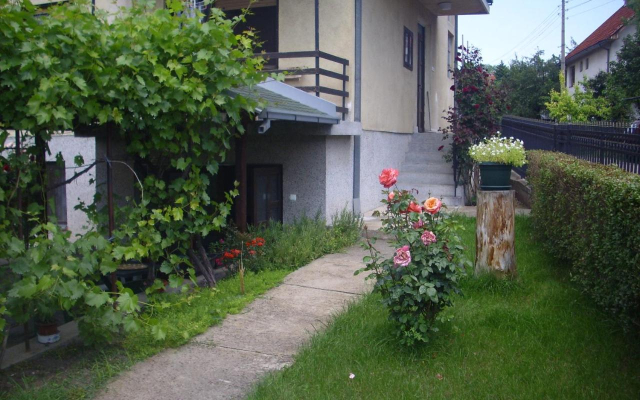 Guest House Nada