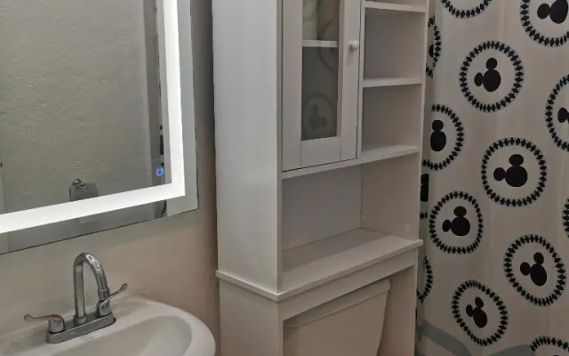 Comfy 2Bedroom minutes from downtown & fast wi-fi