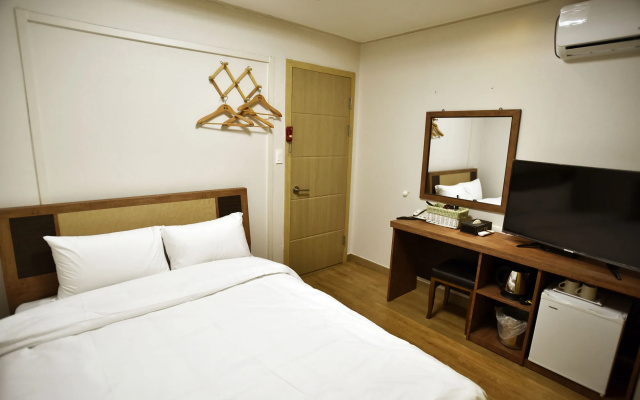 Gallery Hotel BnB
