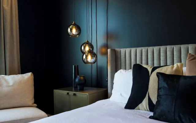 Elevate - Modern Luxury - Stunning City Views