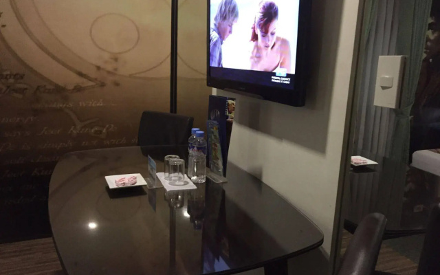 Icon Hotel