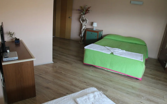 Hotel SevturInn