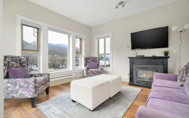 Embrace Serenity Luxe 2BR Suite