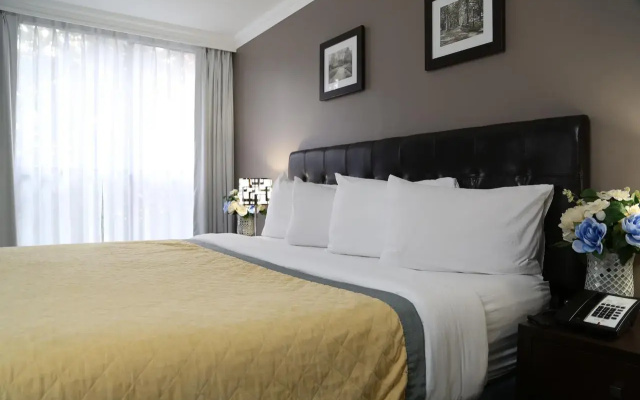 Edward Hotel North York