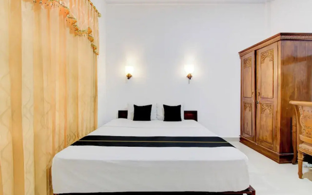 Hotel O near Lapangan Besar Mandala