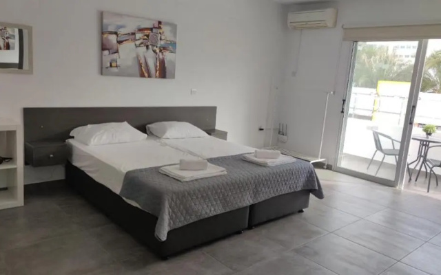 Nissi avenue studio