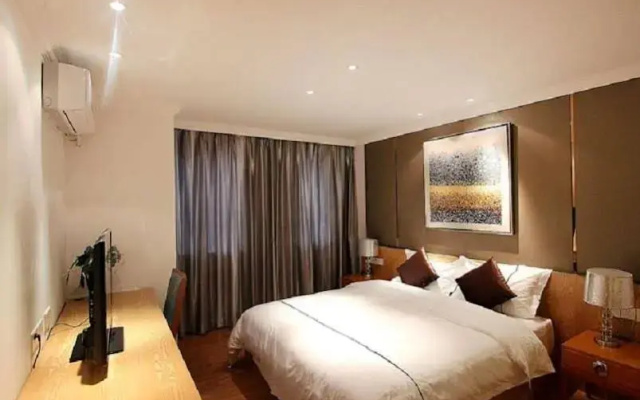 Chongqing Royal Serviced Apartment