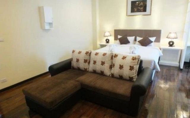 Thanasiri Hotel and Resort