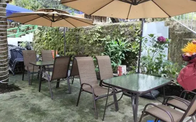 Shangya Qingju Homestay (Qingchengshan Town)