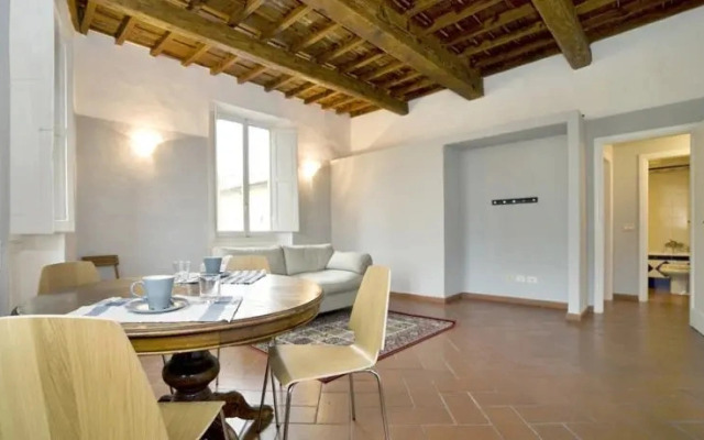 Your home in Florence Piazza Santo Spirito