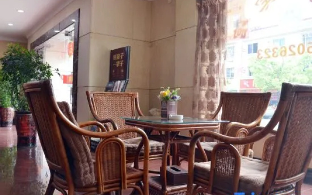 Jinqiao Hotel