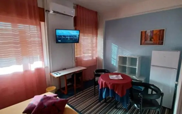 Siris Hotel