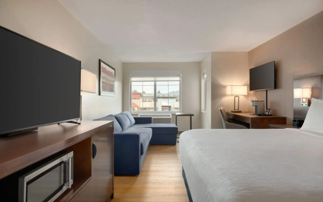 La Quinta Inn by Wyndham Vancouver Airport