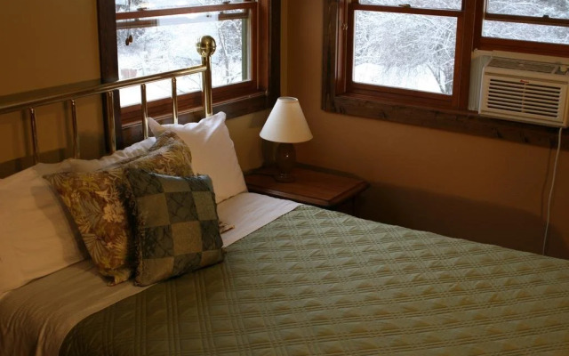 Duck Inn Lodge