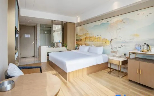 Qingmu Collection Hotel (Wuxi Shuofang Airport Hongshan)