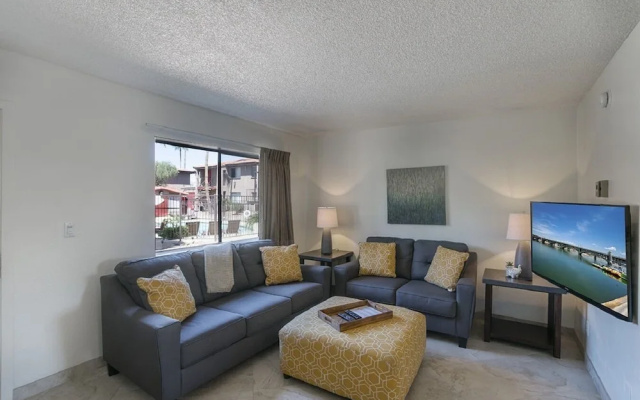 Park Suites at 112 - One Bedroom Apartment