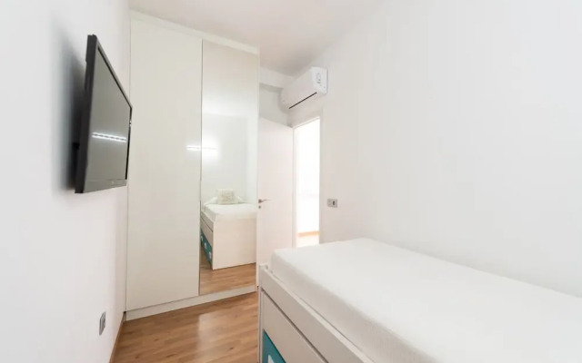 Great Balcony Apartament, Beach Views, Wifi