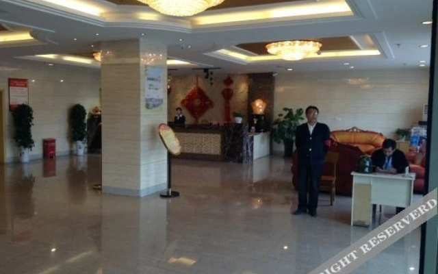 7 Days Premium Hotel (Yining Shanghai City Liuxing Street)